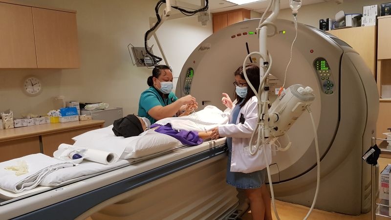 Ngày 20/10 và hành trình tìm sự sống của con gái đạo diễn Đỗ Đức Thành ngay 2010 va hanh trinh tim su song cua con gai dao dien do duc thanh