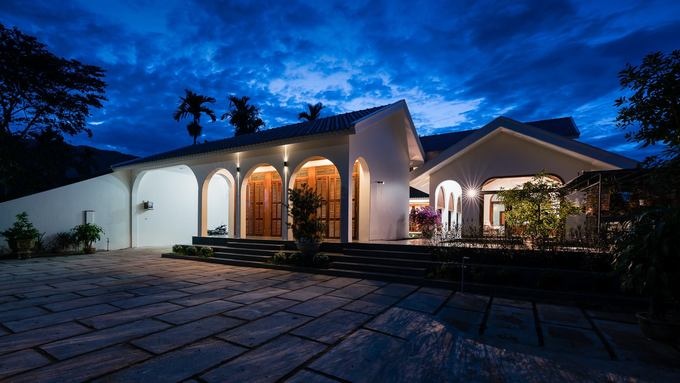 ngoi nha dep nhu resort con trai xay tang ba me o binh dinh