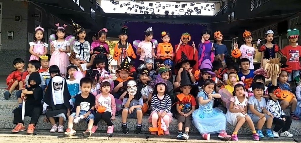 Halloween và những màn hóa trang cho trẻ nhỏ 'đỉnh' nhất từ trước đến giờ halloween va nhung man hoa trang cho tre nho dinh nhat tu truoc den gio