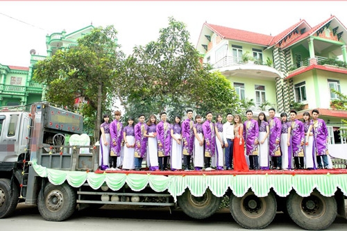 nhung dam cuoi hoi doc la nhat viet nam