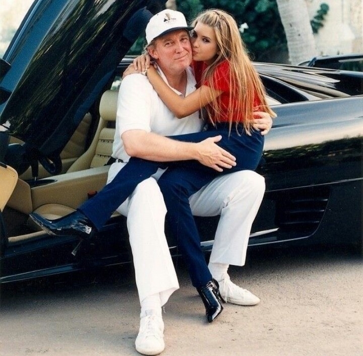 ivanka trump bo rat tuyet voi du it khi doc truyen hay choi cung con