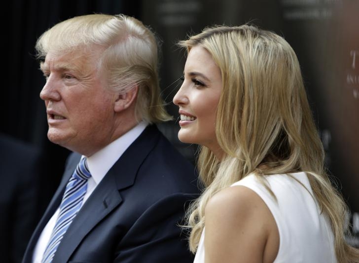ivanka trump bo rat tuyet voi du it khi doc truyen hay choi cung con