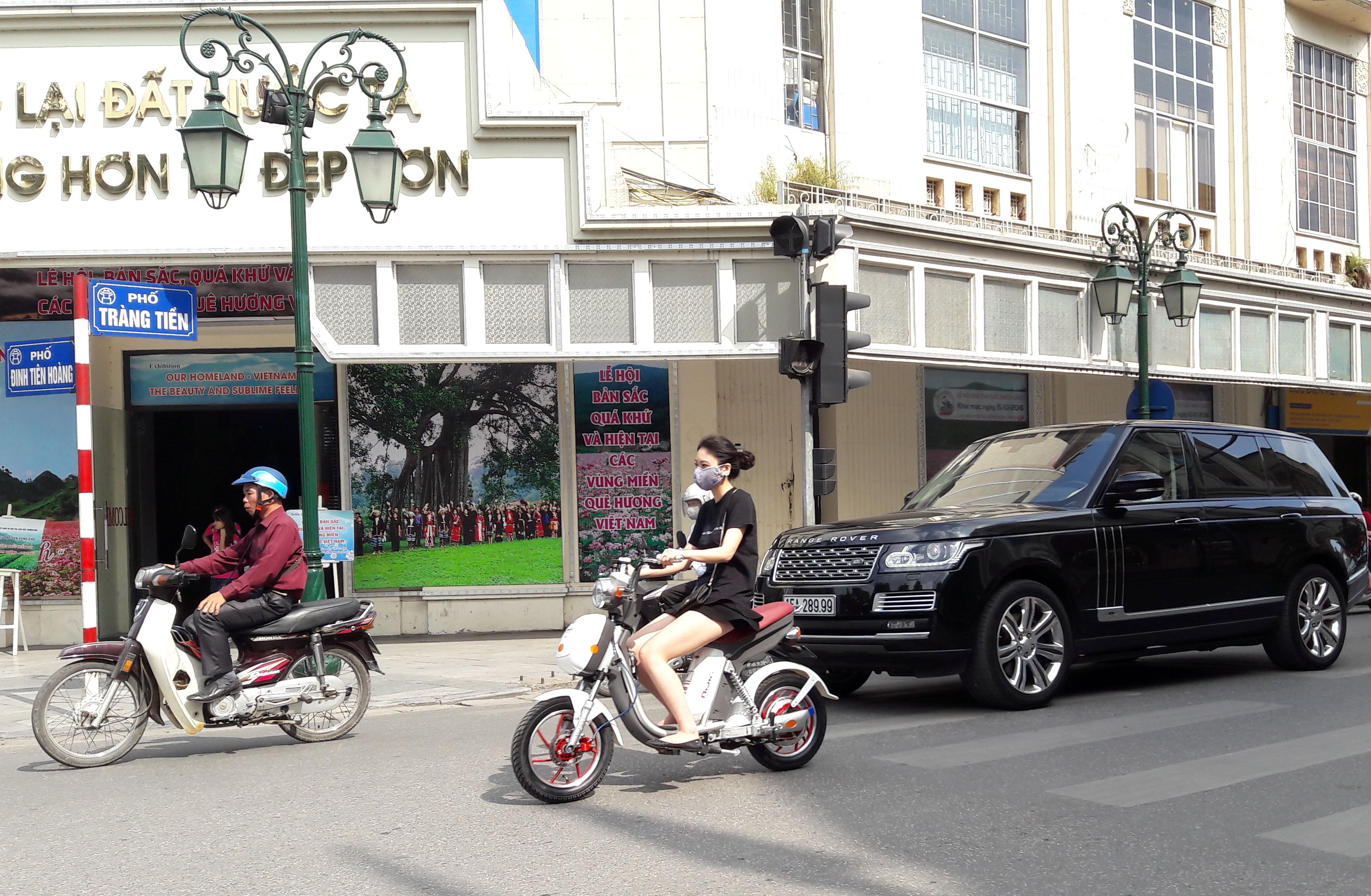 ha noi nang nong bat thuong giua mua dong