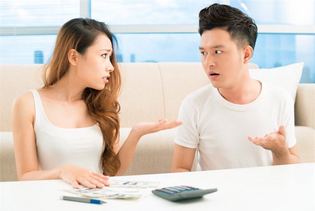 neu khong muon bi chong bo vo khon cho dai tieu tien kieu nay