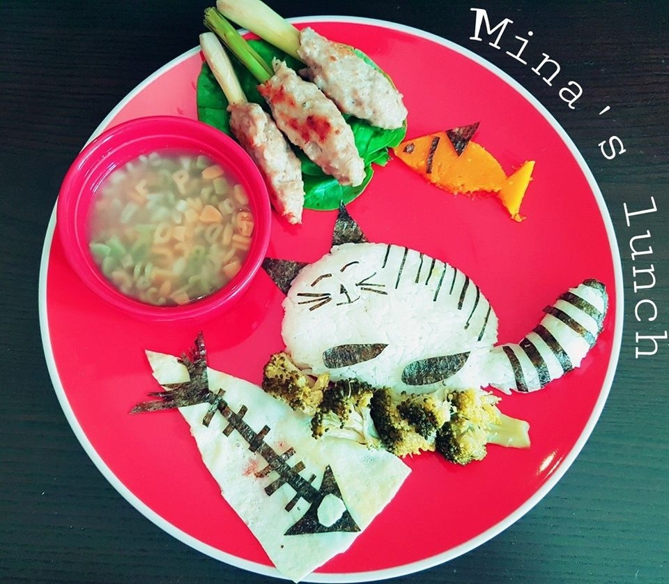 me 8x chia se kinh nghiem lam com bento cho be