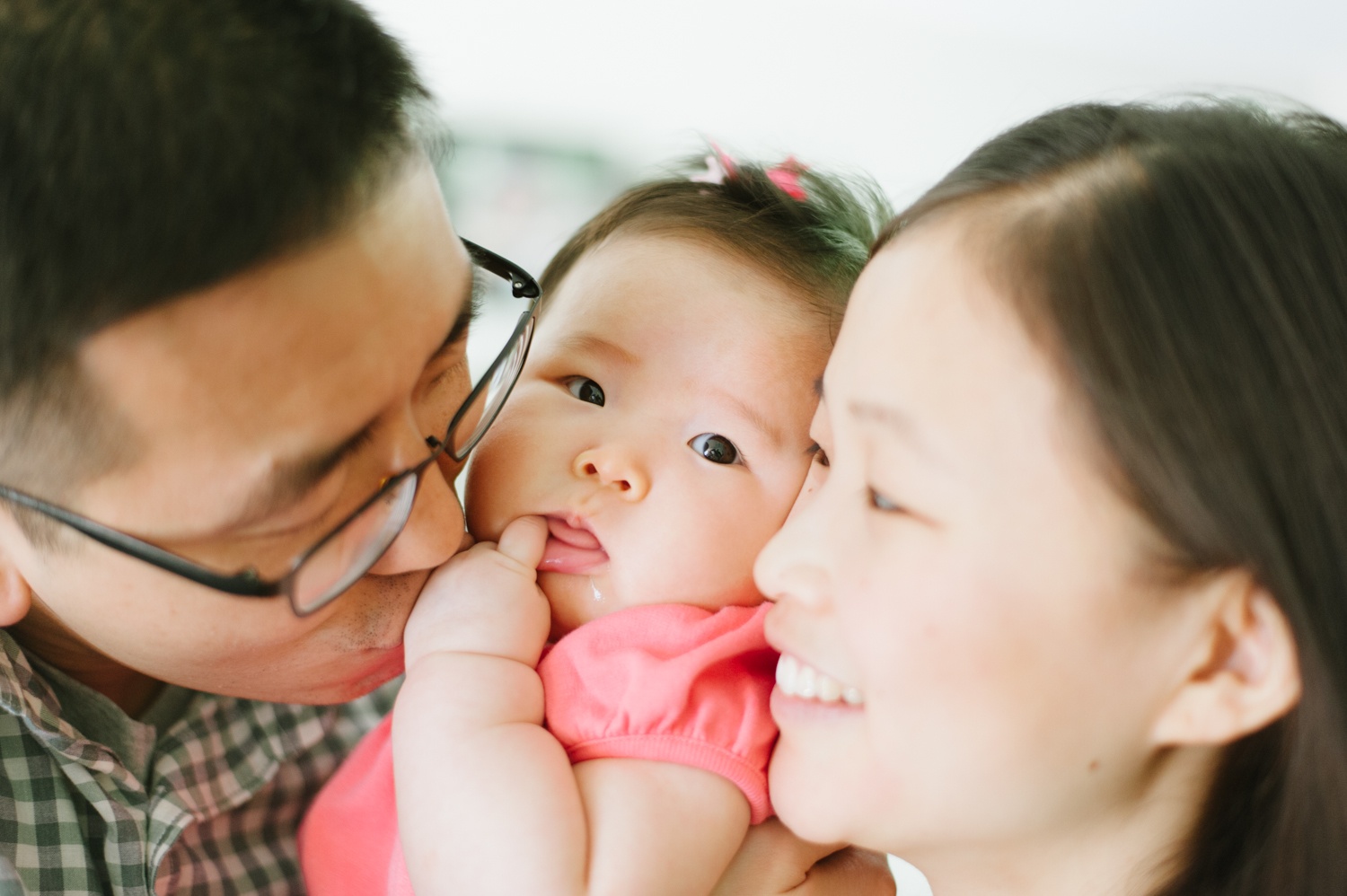 Dùng bạo lực với trẻ chứng tỏ sự bất lực và bế tắc của người lớn dung bao luc voi tre chung to su bat luc va be tac cua nguoi lon