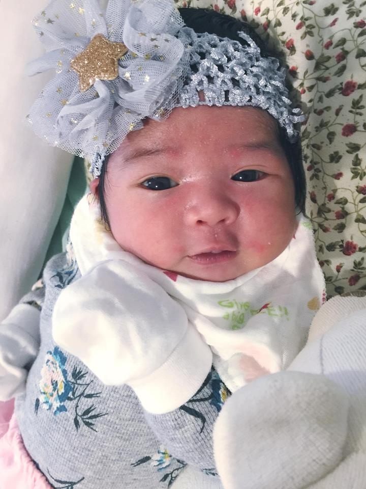 nghien mua quan ao cho con benh nang kho chua cua hoi me cuong con gai
