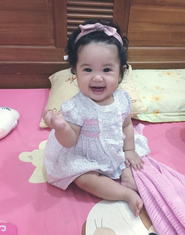 nghien mua quan ao cho con benh nang kho chua cua hoi me cuong con gai
