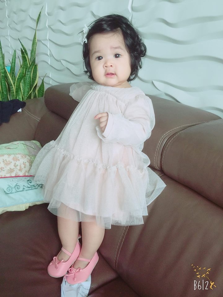 nghien mua quan ao cho con benh nang kho chua cua hoi me cuong con gai