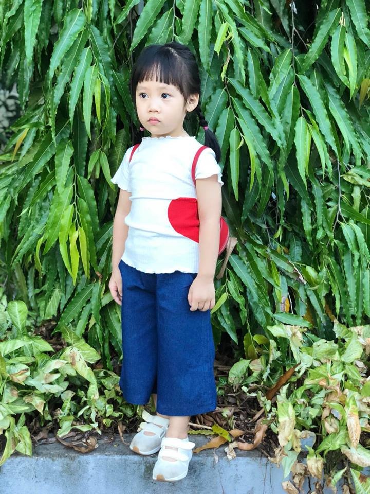 nghien mua quan ao cho con benh nang kho chua cua hoi me cuong con gai
