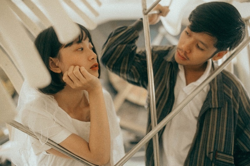 ngat ngay truoc canh sac pleiku qua ong kinh cua 9x quang ninh