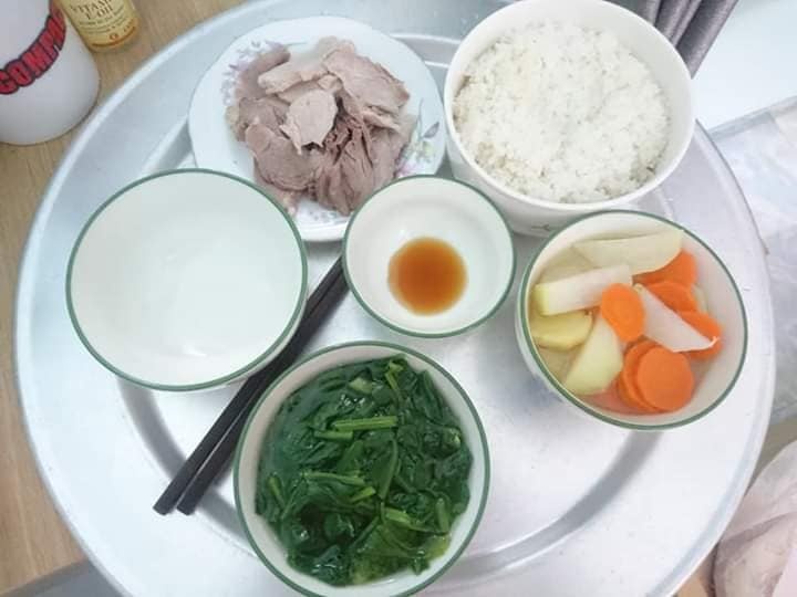 Cơm cữ mẹ chồng nấu: Vừa lợi sữa, vừa hồi phục sức khỏe nhanh com cu me chong nau vua loi sua vua hoi phuc suc khoe nhanh