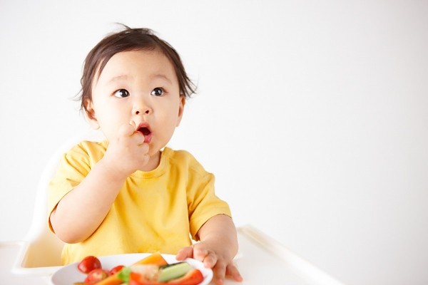 co nen cho tre uong vitamin a lieu cao