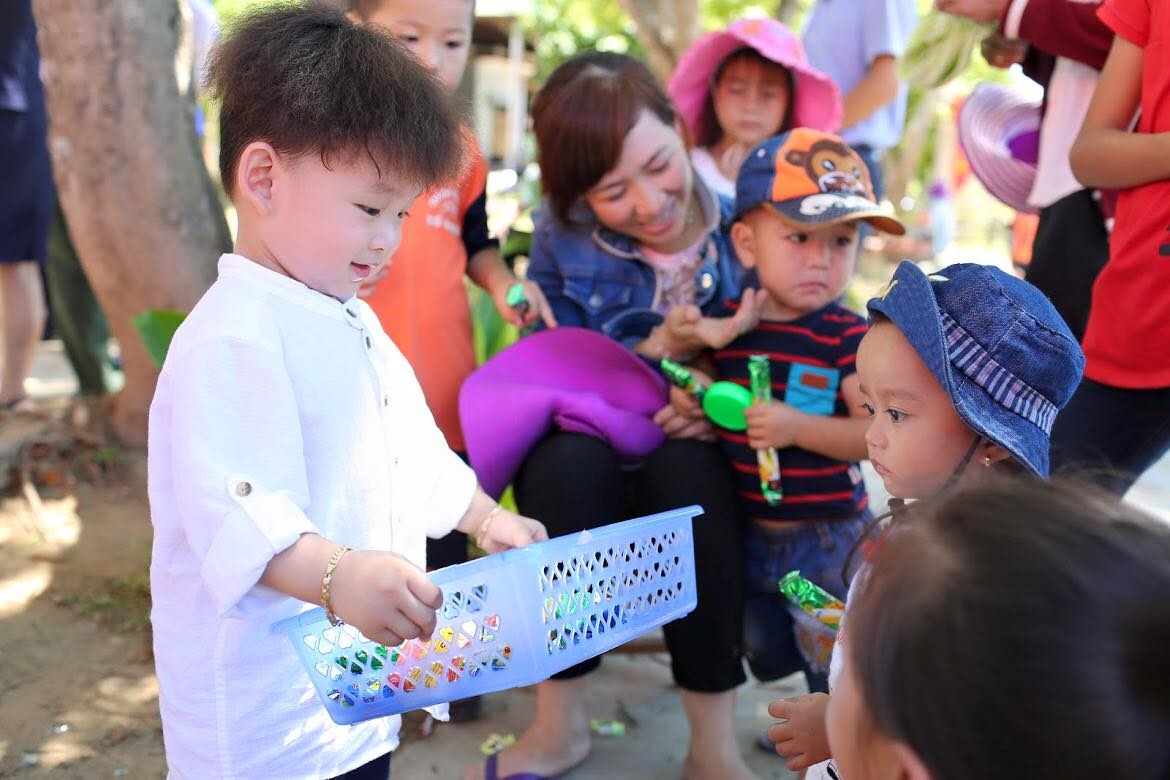 hoa hau diem huong ngay nao cung tu hoi hom nay da choi voi con chua