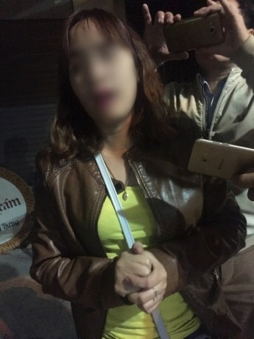 vu be trai 10 tuoi bi bo de va me ke bao hanh vi sao me de khong he biet