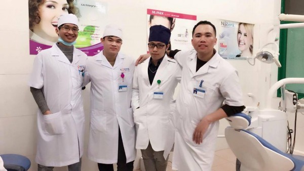 Bác sĩ điển trai với sở thích sưu tập Doreamon khiến cư dân mạng phát cuồng bac si dien trai voi so thich suu tap doreamon khien cu dan mang phat cuong