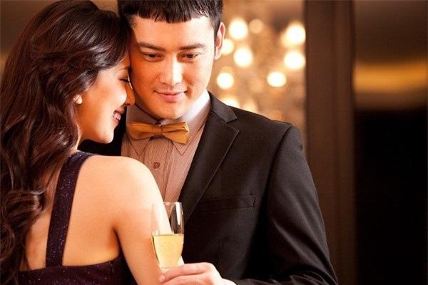 80 cac co vo chia se dan ong ngoai tinh nao cung co nhung dau hieu nay
