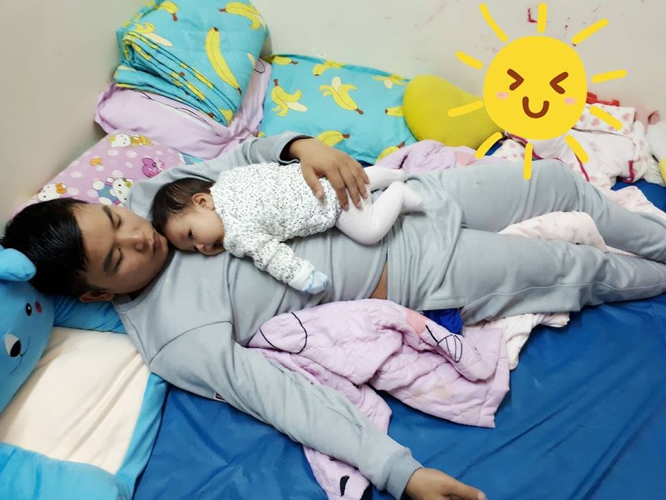 Nhật ký bố trông con: bố ngủ cứ ngủ, con thức cứ thức nhat ky bo trong con bo ngu cu ngu con thuc cu thuc