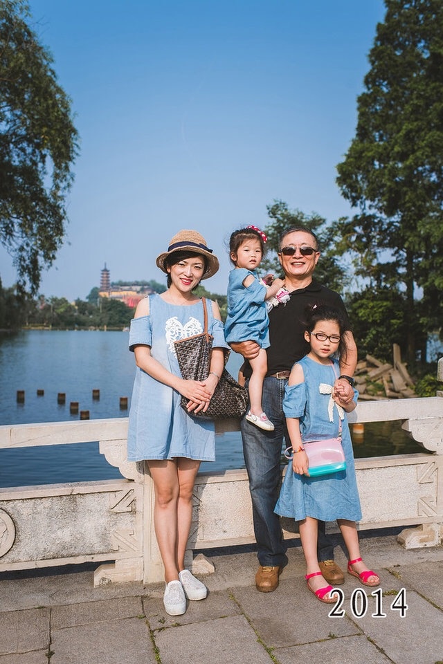 Bộ ảnh '35 năm qua cha con ta đã thay đổi thế nào' hút hàng nghìn lượt xem bo anh 35 nam qua cha con ta da thay doi the nao hut hang nghin luot xem
