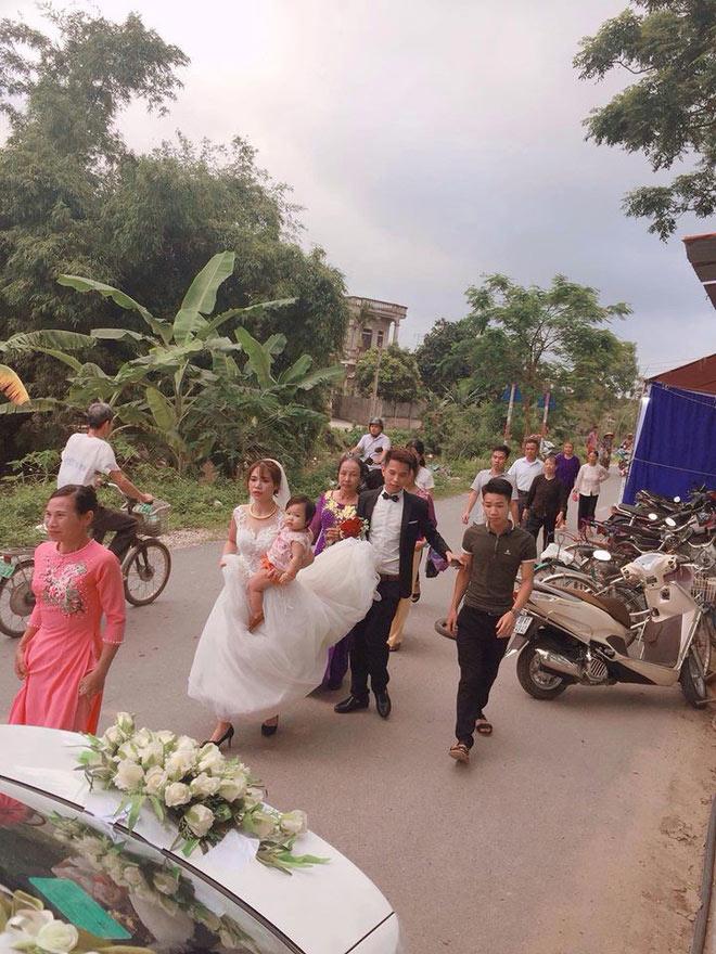 3 co dau viet xinh dep nguc tran cho con bu dan mang thot len dep bat phan thang bai
