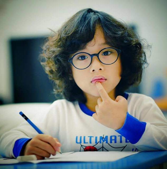 nho nhu chuot con khi sinh bi noi thai 26 tuan la chet 5 nam sau be sg thanh hotboy