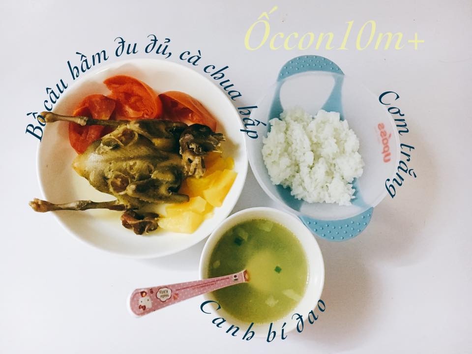 Ăn dặm BLW, bé 11 tháng tuổi biết gặm đùi gà, ăn chủ động như người lớn an dam blw be 11 thang tuoi biet gam dui ga an chu dong nhu nguoi lon