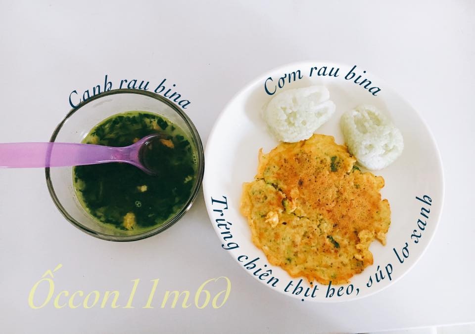 Ăn dặm BLW, bé 11 tháng tuổi biết gặm đùi gà, ăn chủ động như người lớn an dam blw be 11 thang tuoi biet gam dui ga an chu dong nhu nguoi lon