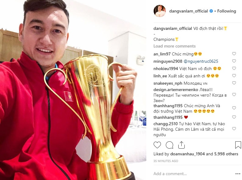 cau thu doi tuyen viet nam chia se gi tren mang xa hoi sau khi gianh chuc vo dich aff cup 2018