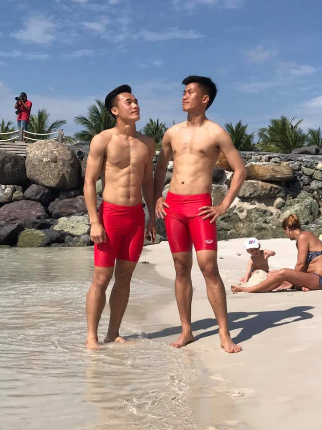 cau thu nao so huu than hinh 6 mui hot nhat doi tuyen viet nam