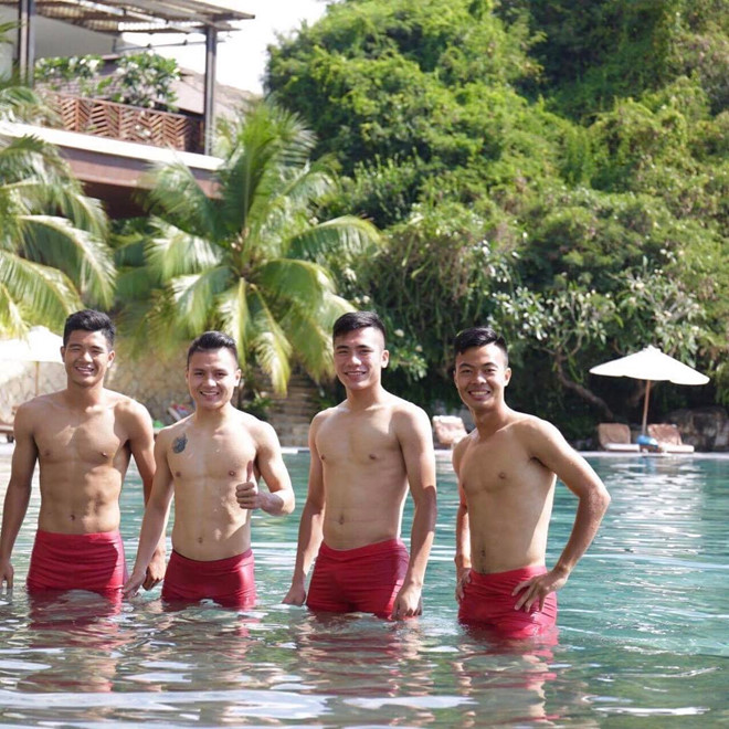 cau thu nao so huu than hinh 6 mui hot nhat doi tuyen viet nam