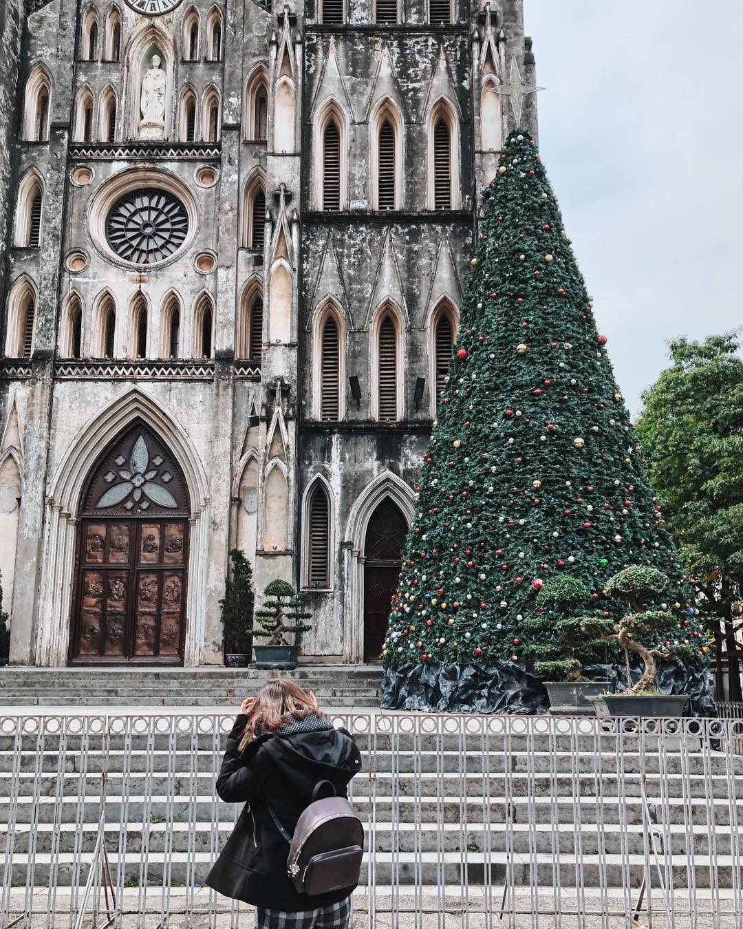 nha tho lon ha noi diem di choi noel don giang sinh an lanh va am ap