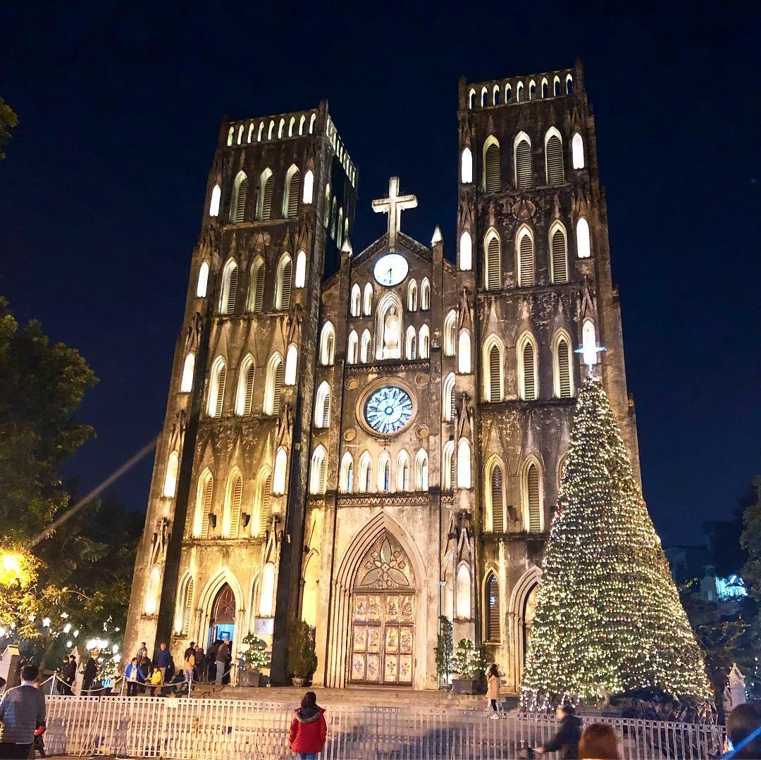 nha tho lon ha noi diem di choi noel don giang sinh an lanh va am ap