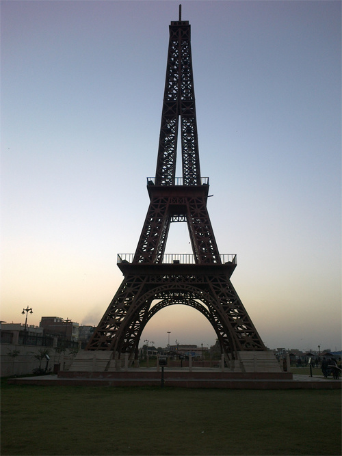 10 nơi để chiêm ngưỡng 'tháp Eiffel' mà không cần tới Pháp 10 noi de chiem nguong thap eiffel ma khong can toi phap