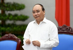 Thủ tướng yêu cầu bỏ quy định kinh doanh trái phép trên mạng phải đi tù