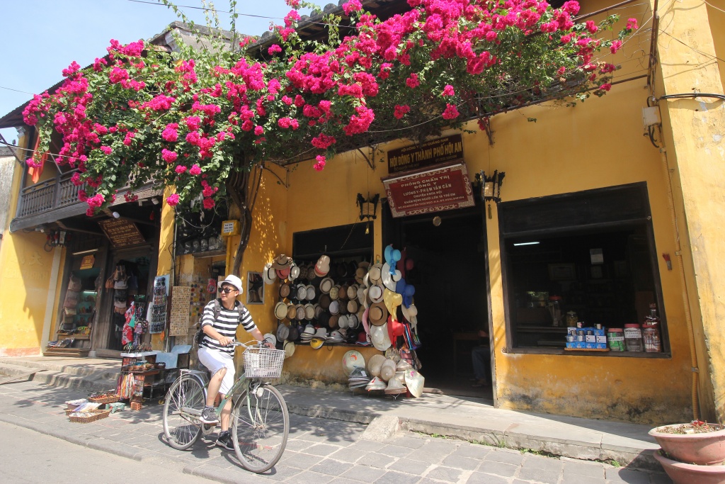 bi quyet du lich mot minh van co anh dep cua 9x hai phong
