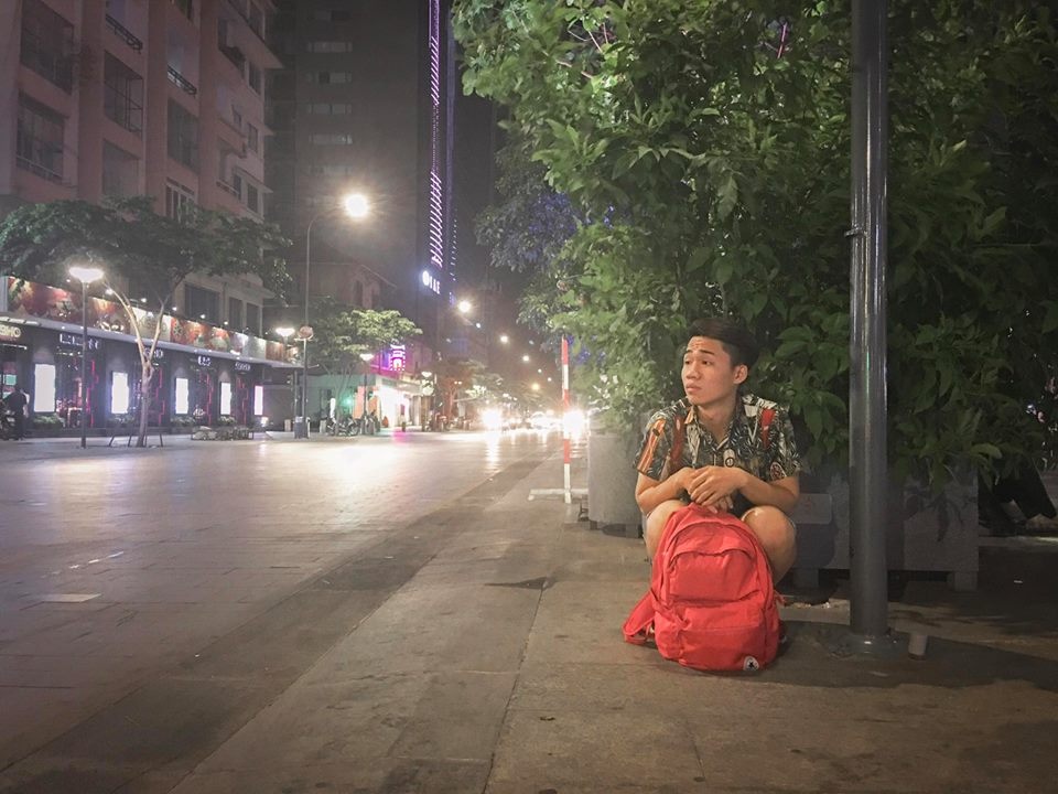 chang trai khong cam xuc khien dan mang thay mat la bat cuoi