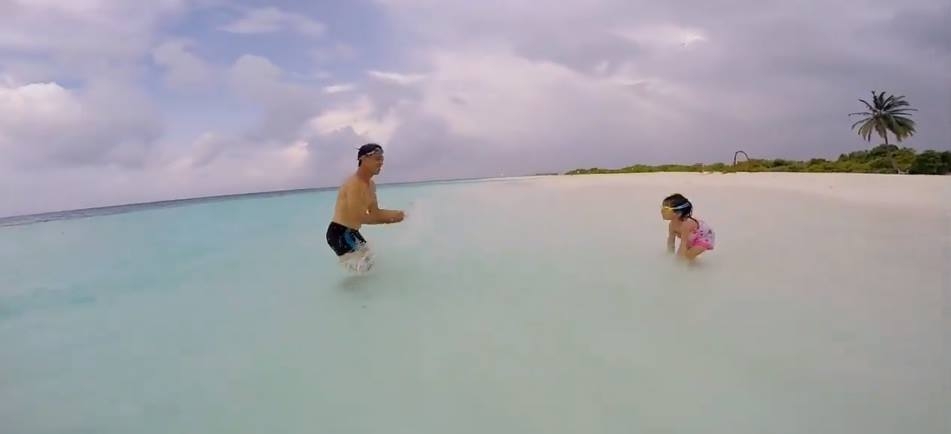 clip dua con gai ruou di khap the gian khien nguoi xem tan chay ai cung muon sinh con gai