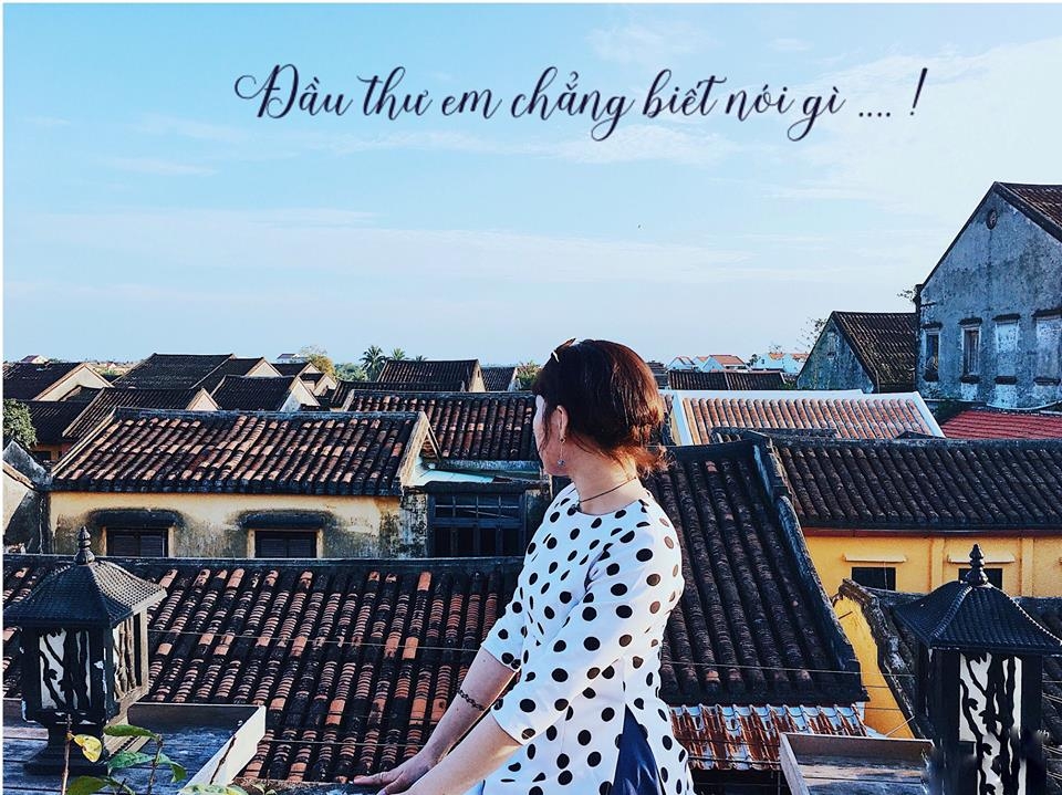 cap doi sai thanh checkin hoi an co kinh theo phong cach gui anh xa nho cuc doc dao
