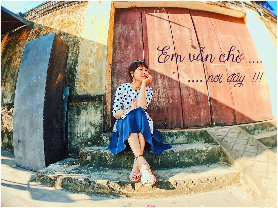 cap doi sai thanh checkin hoi an co kinh theo phong cach gui anh xa nho cuc doc dao