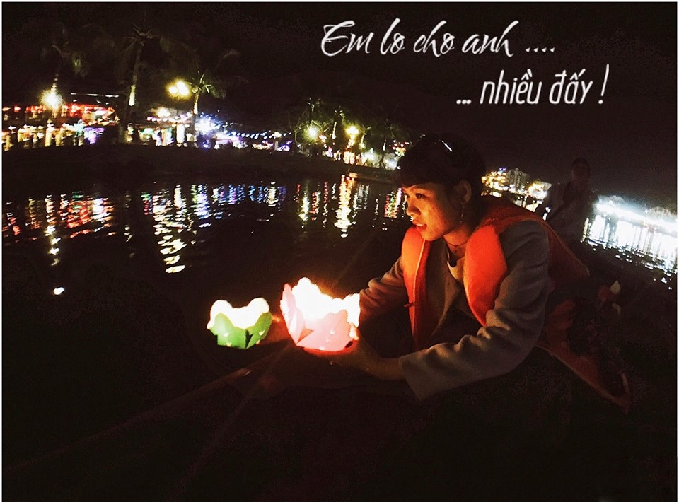 cap doi sai thanh checkin hoi an co kinh theo phong cach gui anh xa nho cuc doc dao