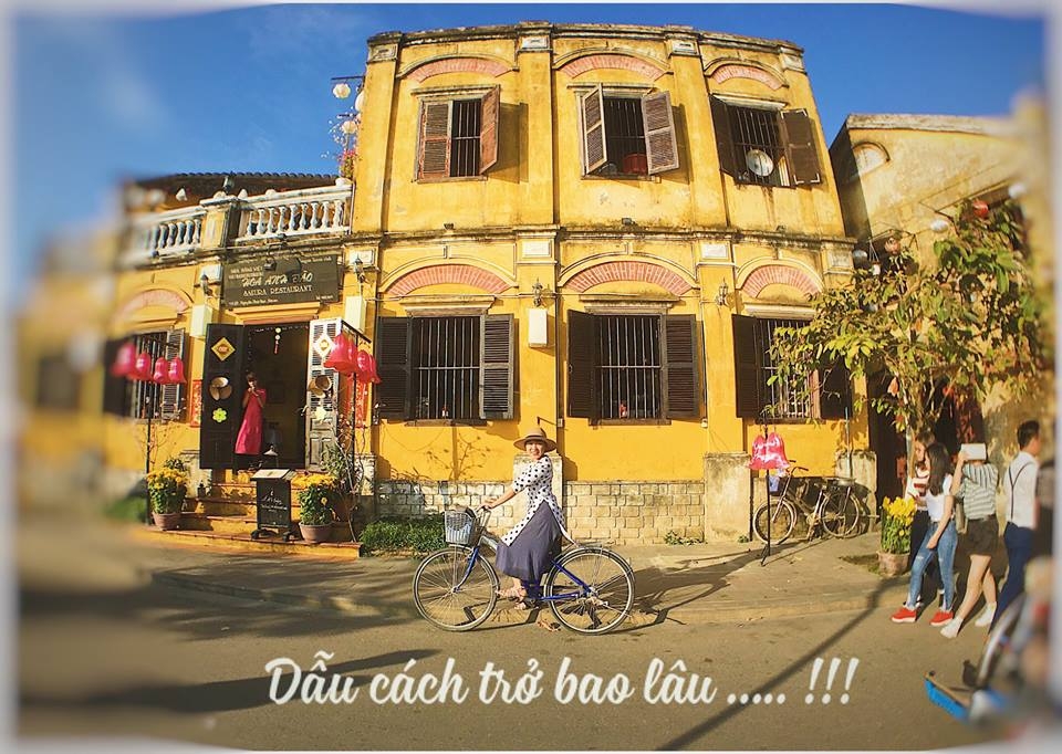 cap doi sai thanh checkin hoi an co kinh theo phong cach gui anh xa nho cuc doc dao