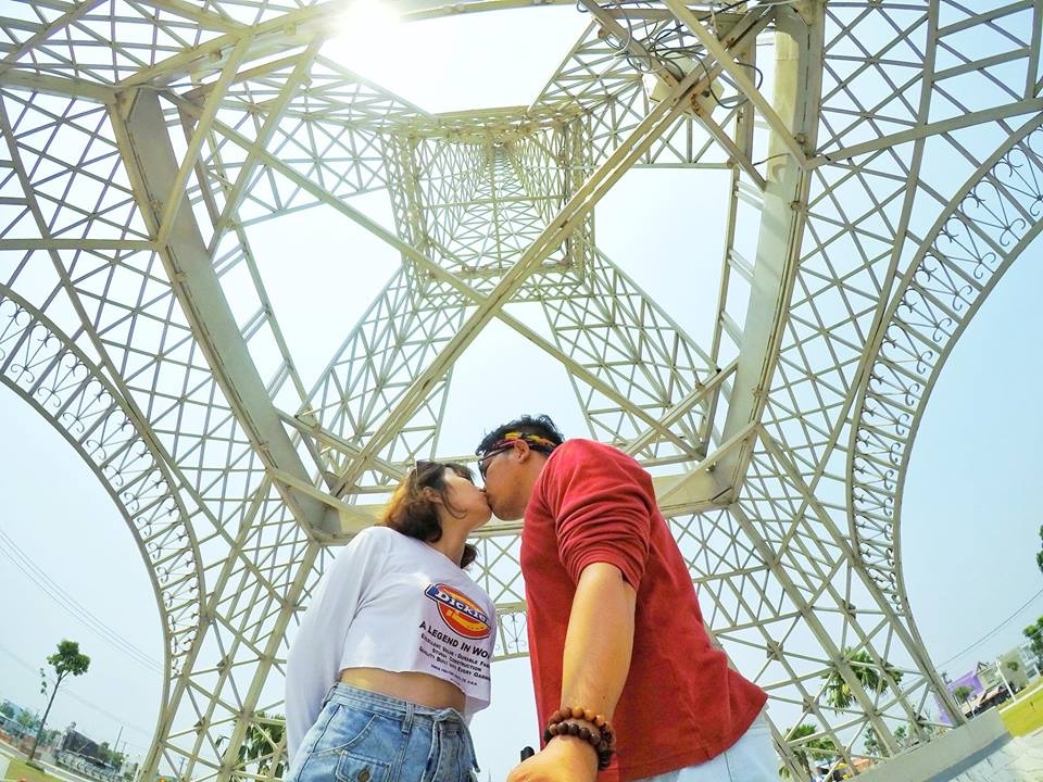 dua ngay gau den long an checkin loat ky quan the gioi