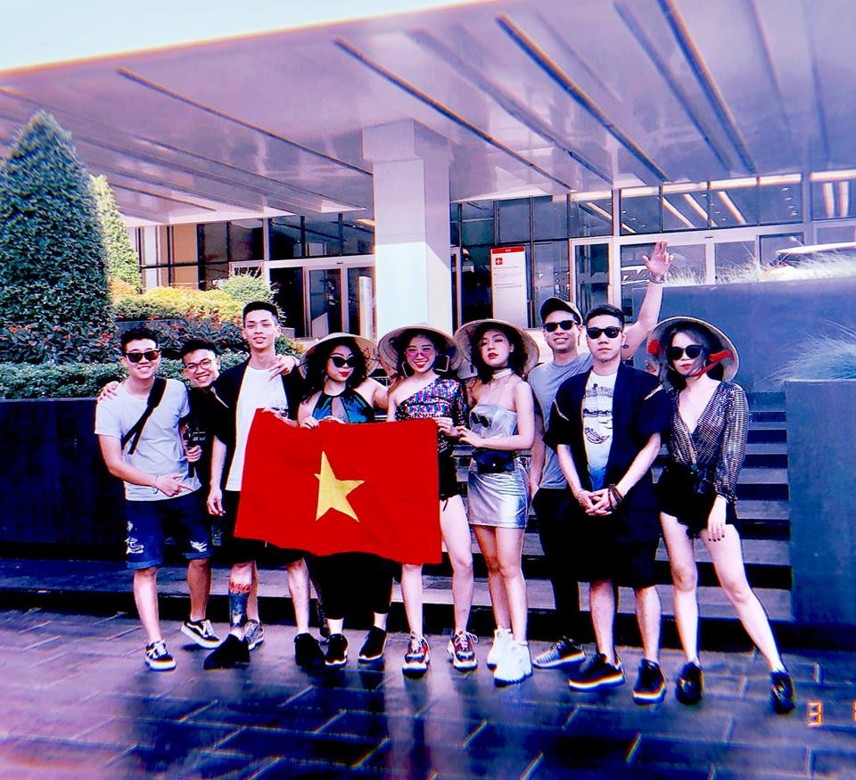 khi con tre hay thu mot lan doi non la den bangkok quay tung troi cung hoi ban than nhu 9x xinh dep nay
