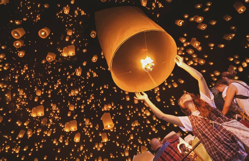 blogger du lich mai huong bat mi nhung to chuc tinh nguyen vien quoc te mien phi