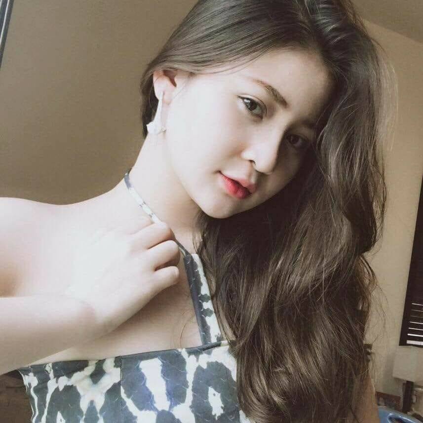 9x xinh dep lam mau anh tu 13 tuoi khon kho vi bi nhieu nguoi ga tinh tren mang