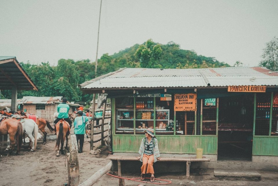 cung blogger du lich mai huong lang thang 1 ngay kham pha nui lua va thanh co o manila