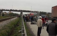 vu xe tai dam doan vieng nghia trang liet si o hai duong da xac dinh duoc chu phuong tien
