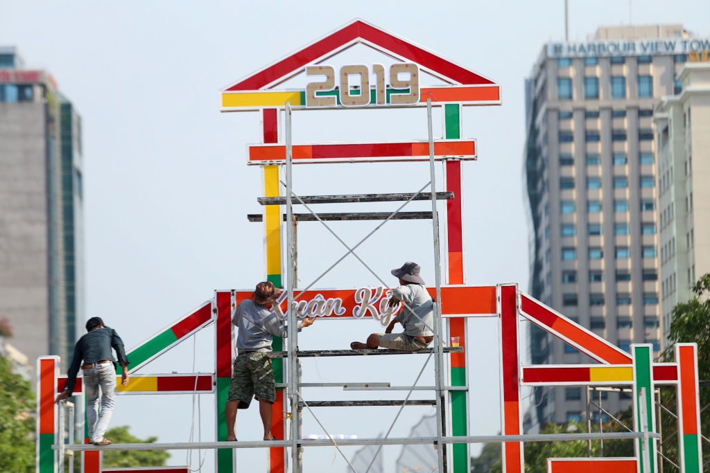 Hé lộ những hình ảnh đầu tiên về đường hoa Nguyễn Huệ Tết Kỷ Hợi 2019 he lo nhung hinh anh dau tien ve duong hoa nguyen hue dip tet am lich 2019