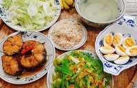 vo dam sai thanh goi y mam com gia dinh an ca thang khong chan