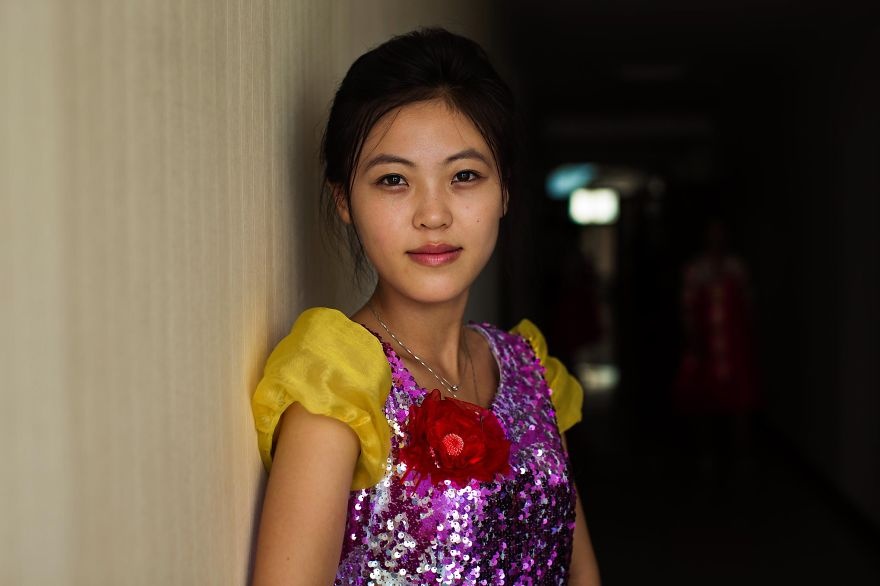 ngam nhan sac vua dam tham lai moc mac cuong nghi cua nhung bong hong trieu tien